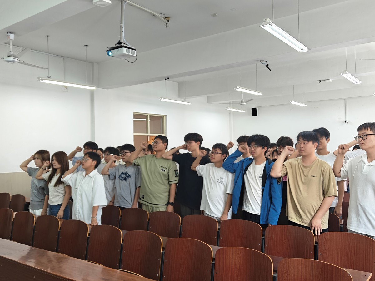 0d17a7d23ff044bb84517d9b92d3de7e.jpg 0d17a7d23ff044bb84517d9b92d3de7e.jpg